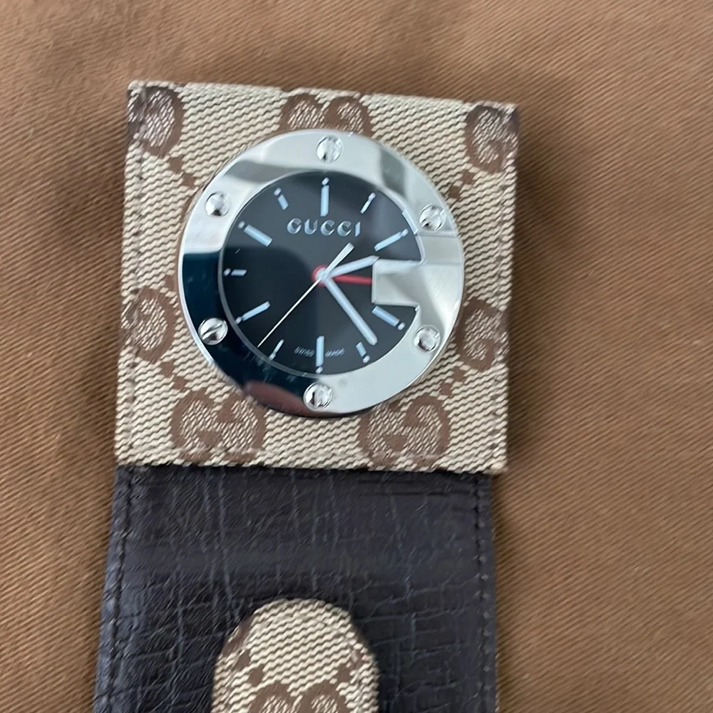 Gucci stand watch - Picture 2 of 6